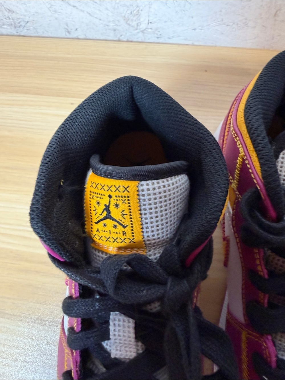 Nike Air Jordan 1 Mid “Dia de Muertos” kids Sneakers NWOT - Picture 5 of 9